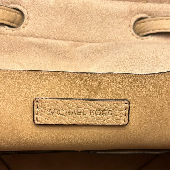 Michael Kors Junie Medium Pebbled Leather Backpack Butternut - Picture 16 of 16